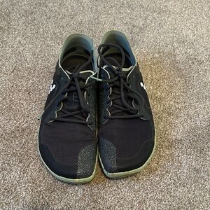 Vivobarefoot Sneakers